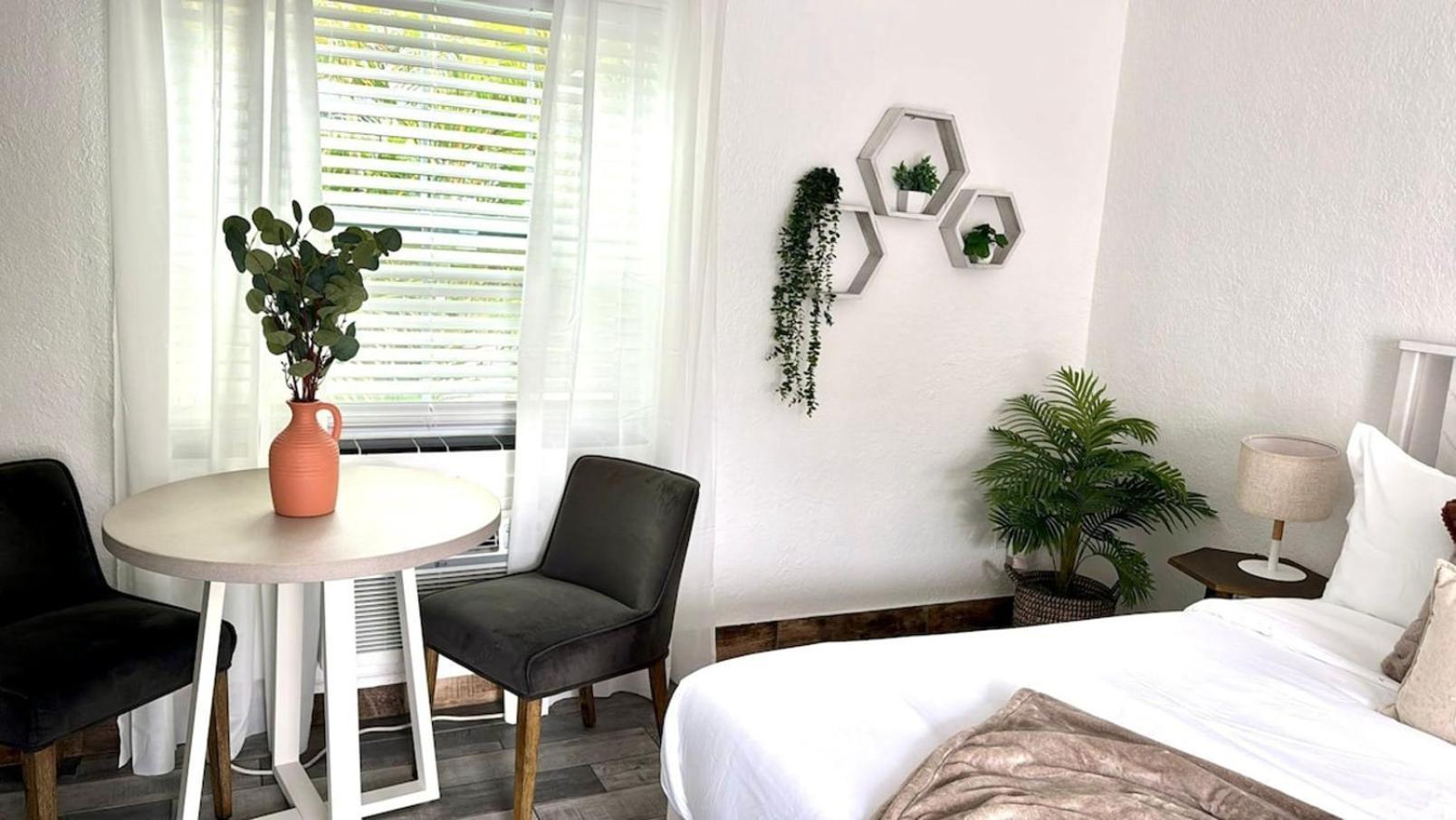 1K Bed Studio Apt With Shared Pool 06 クリアウォーター エクステリア 写真
