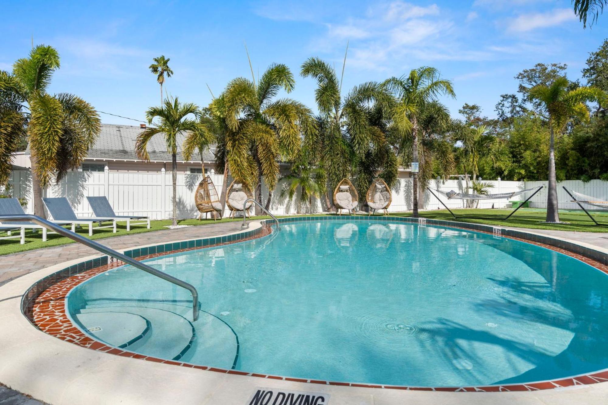 1K Bed Studio Apt With Shared Pool 06 クリアウォーター エクステリア 写真